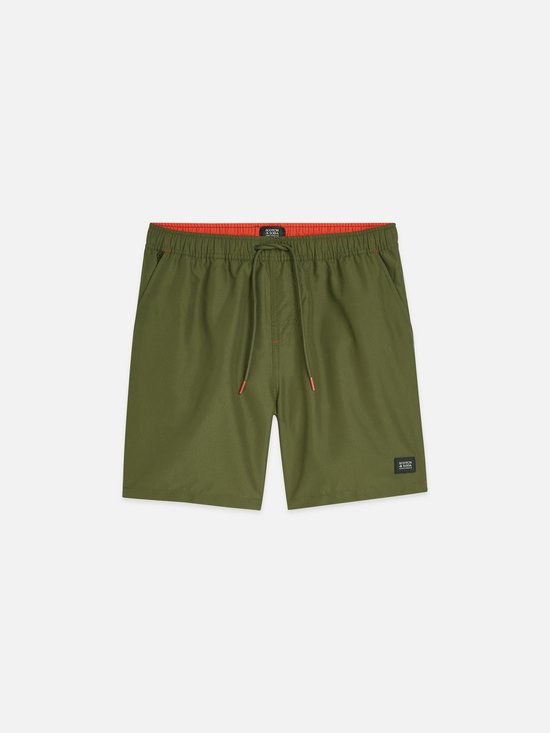 Maillot de bain vert avec doublure orange, cordon de serrage et écusson logo.