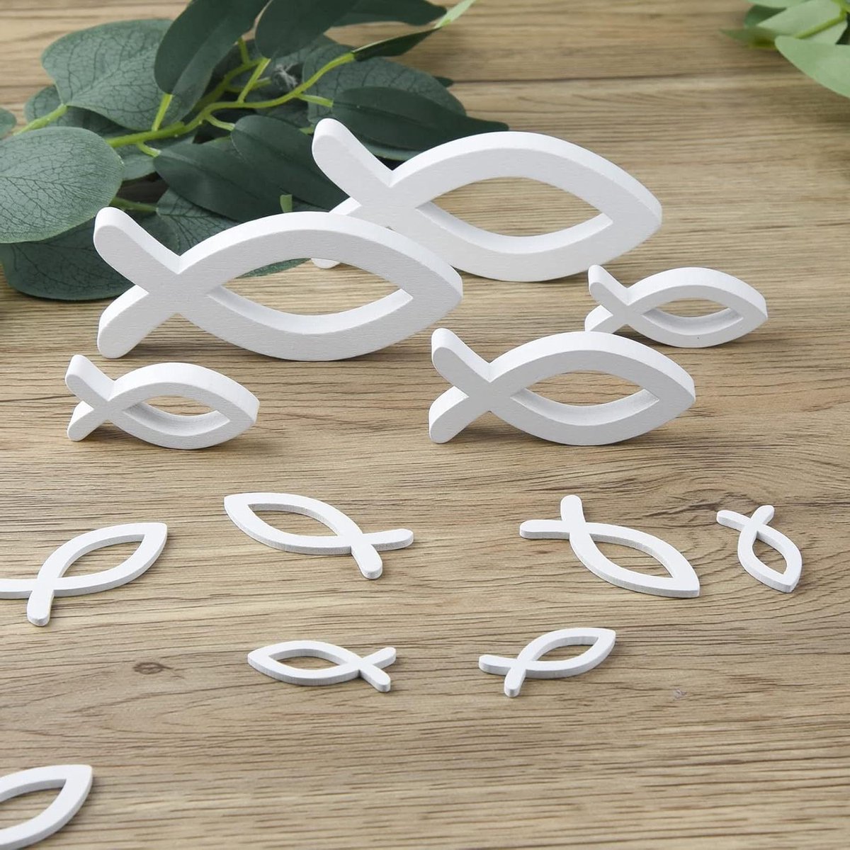 Allecto Plus - Set van 66 witte houten decoratieve vissen - Tafeldecoratie voor doop, bevestiging, communieviering