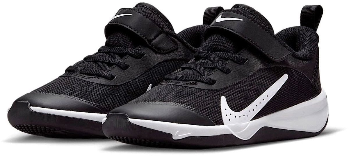 NIKE OMNI MULTI-COURT PS Zwart