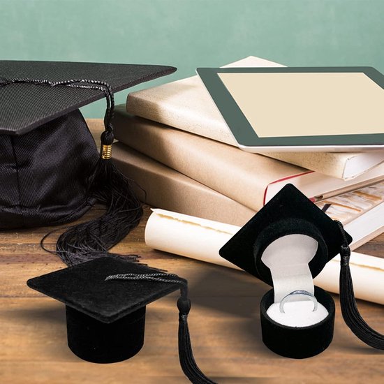 Boîtes De Bonbons Graduation - 24 Chapeaux De Docteur Avec Pompons Dorés Et Autocollants