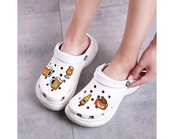 Allecto plus - Schoenbedels karikatuur 15 stuks PVC-clogs cartoonschoendecoratie voor armband - kindergeschenken