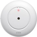 Witte X-Sense watermelder met een rode indicatorlampje en een centraal gat.