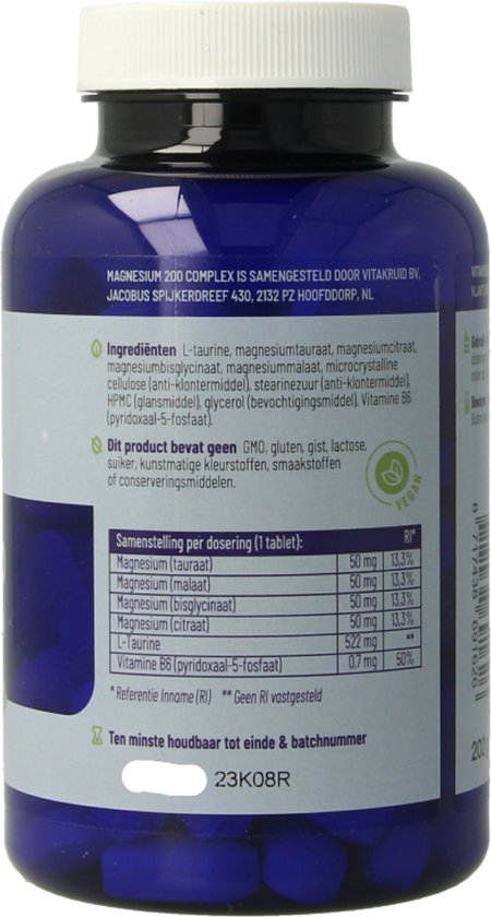 Achterkant van een blauwe pot met een wit deksel met een etiket waarop ingrediënten en voedingswaarde staan.