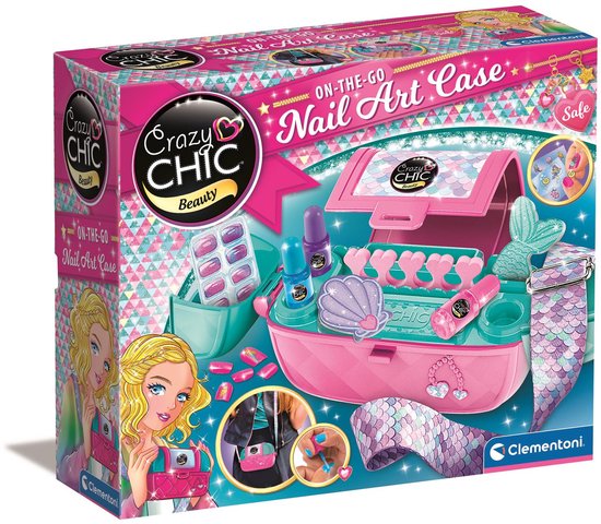 Crazy Chic Nail Art Case met nagellak, stickers en nepnagels, in een doos met afbeeldingen van meisjes.