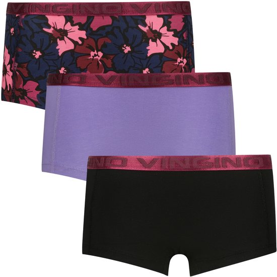 Drie boxer shorts: één met bloemenprint, één lila en één zwart. Allen met rode VINGINO-tailleband.