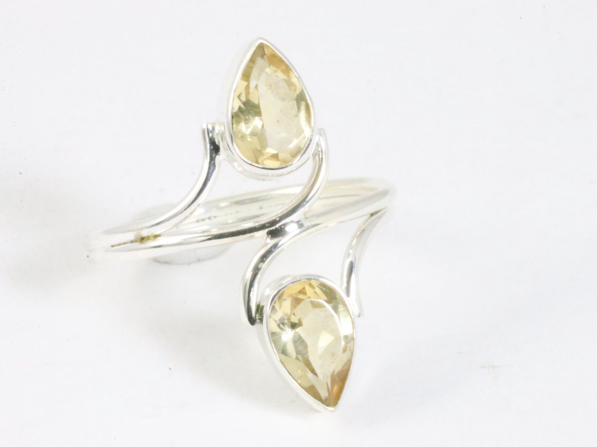 Fijne zilveren ring met citrien - maat 19.5