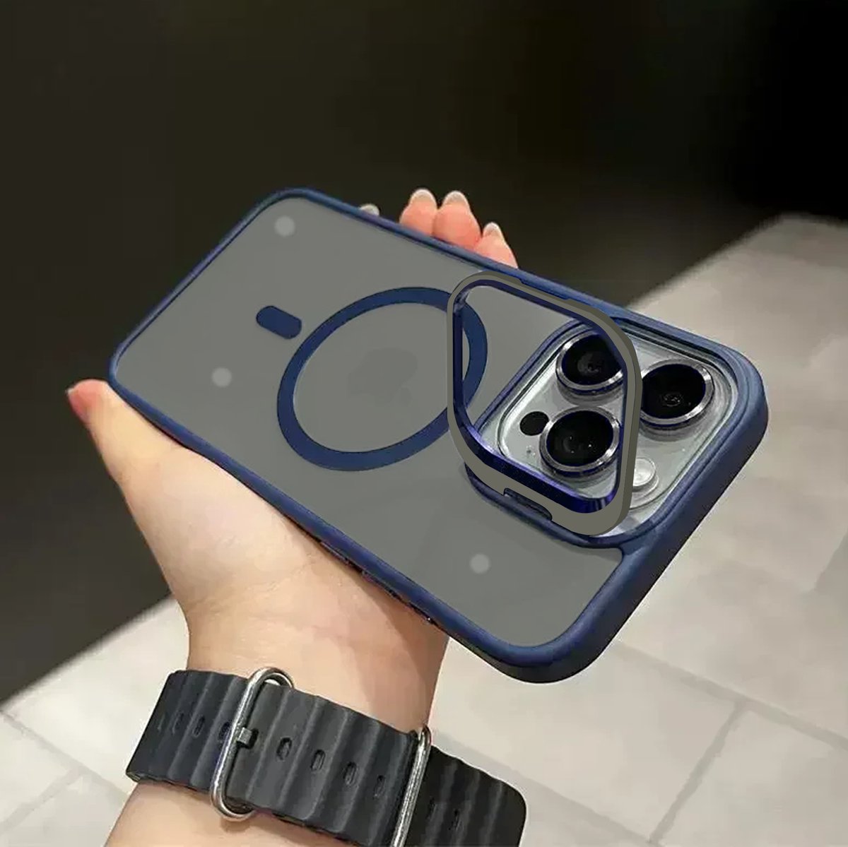 Geschikt Voor iPhone 16 Pro Max Magsafe Camera Glass Door Shield Silicone Case / MagSafe Hoes met Camera Bescherming, Kickstand & Glazen Deur Blauw