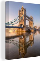 Canvas Schilderij Zonsopkomst boven de Tower Bridge in London - 30x40 cm - Wanddecoratie