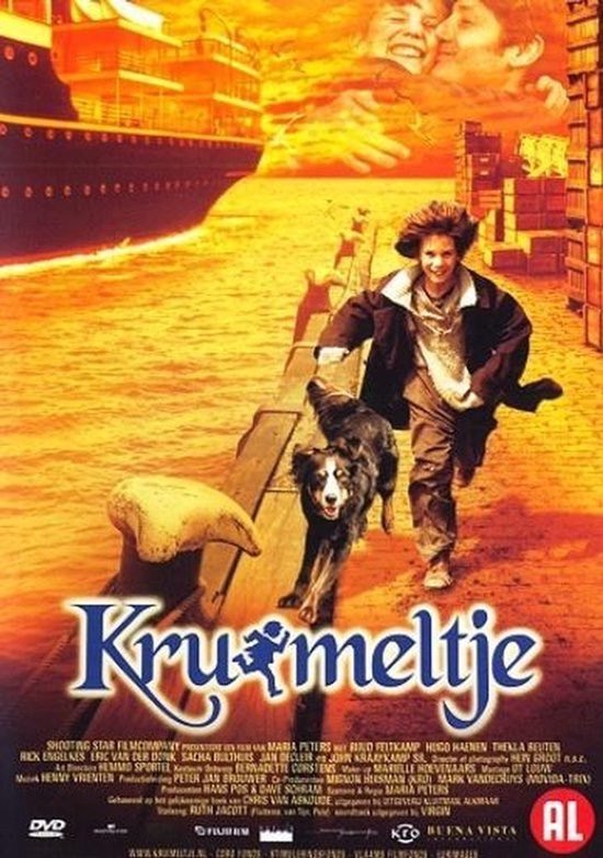 Filmposter van 'Kruimeltje' met een jongen en een hond op een kade bij een schip.