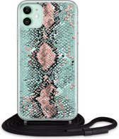 iPhone 11 hoesje met koord - Slangenprint pastel mint | Apple iPhone 11 crossbody case | Zwart, Transparant | Slangenprint