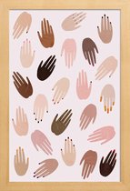 JUNIQE - Poster in houten lijst GRRRL -40x60 /Bruin
