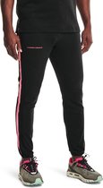 Under Armour Rival Terry AMP PANT-BLK - Maat LG