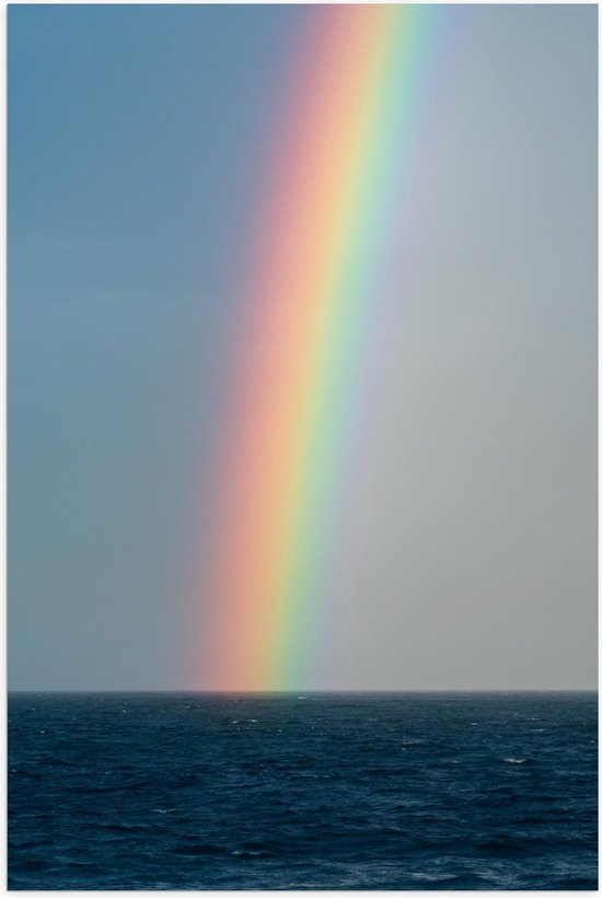 Poster - Regenboog eindigend in Zee - Foto op Posterpapier