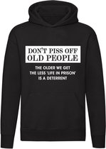 Oude mensen nooit boos maken Hoodie | gevangenis | opa | oma | sweater | trui | unisex | capuchon