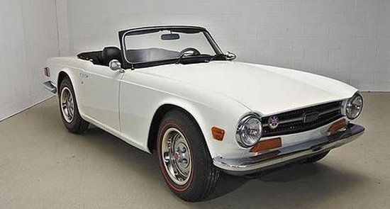 Triumph TR6 (LHD) 1969 - 1:18 - Minichamps