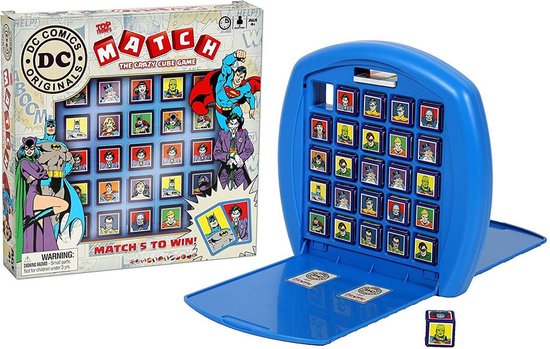 Doos en geopend speelbord van DC Comics Top Trumps Match, met foto's van DC-personages.
