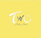 Gele omslag met het woord 'Two' in kalligrafische witte en grijze letters, met de tekst 'by Kathryn Otoshi' eronder.