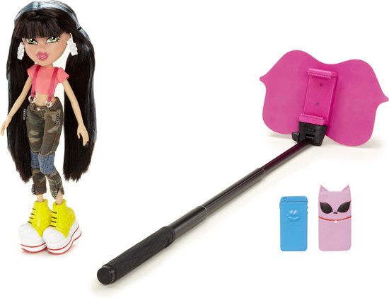 bratz selfie stick