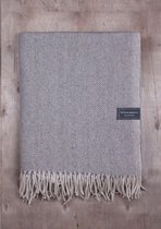 Schitterende Herringbone deken | Charcoal| Duurzaam wol | From Scotland