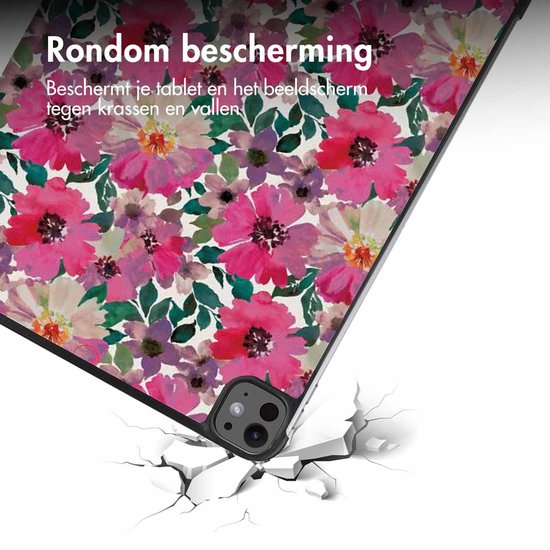 Tablet hoes met roze en paarse bloemenprint, biedt bescherming tegen vallen en krassen.