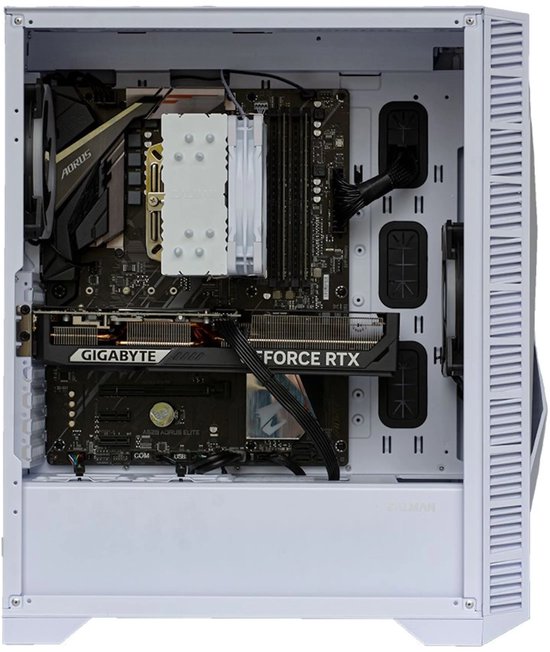 Intérieur d'une tour d'ordinateur blanche avec carte mère, refroidisseur CPU ZALMAN et carte graphique Gigabyte RTX.