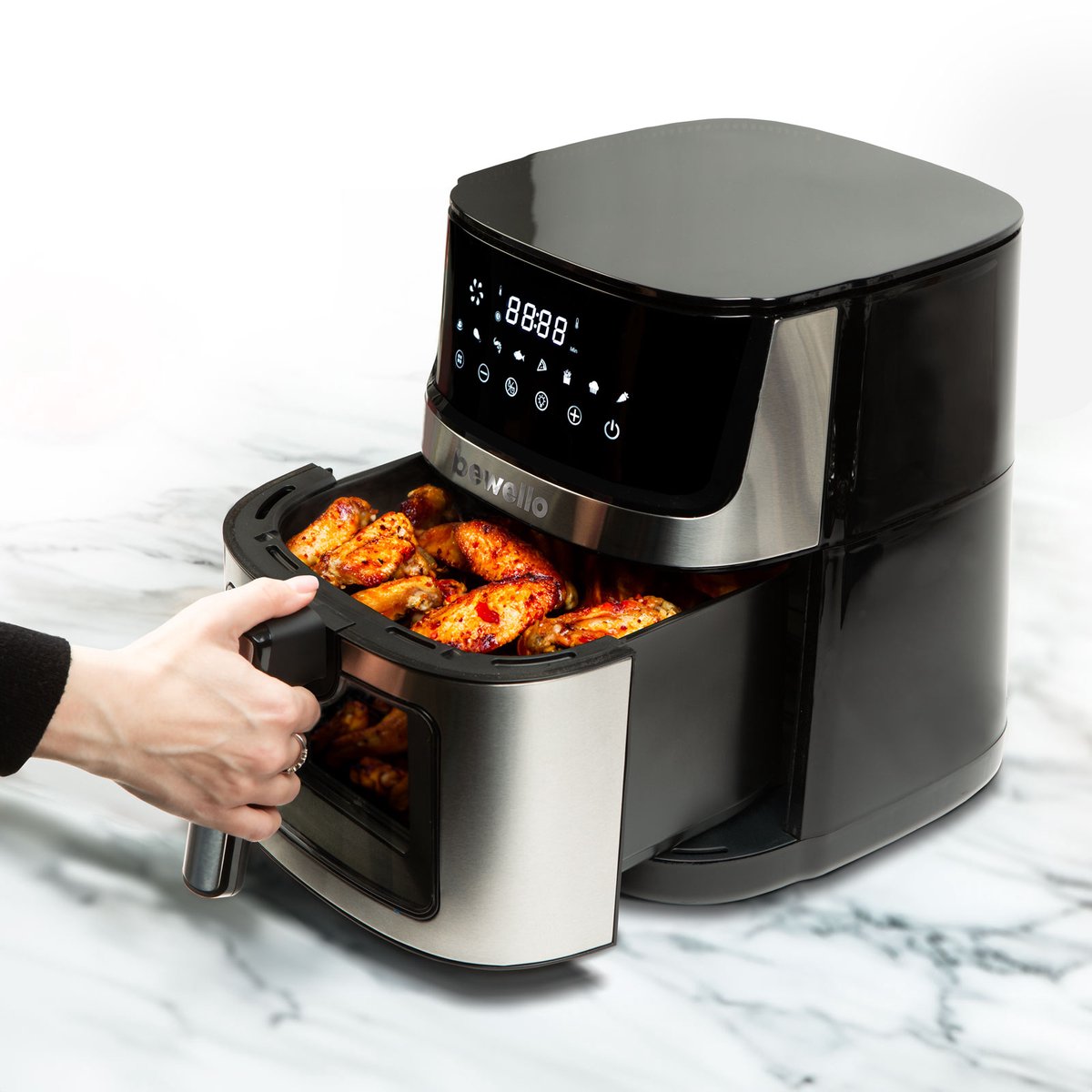 Airfryer XXL – 7,5 Liter – Bodem En Boven Verwarming – 2000 Watt – Olievrij Frituren – Kijkvenster – Timerfunctie – Non Stick Bakmand – Zwart – 230V – 1 Stuk [BW1002C]