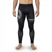 Voorkant van een zwarte legging met een ronde 'Wrestling' print op de linkerheup en 'Tactical Fightwear' op het rechterdijbeen.