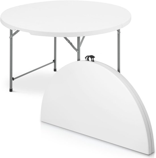 Een witte, ronde klaptafel en een gevouwen witte tafel ernaast, met een metalen frame.
