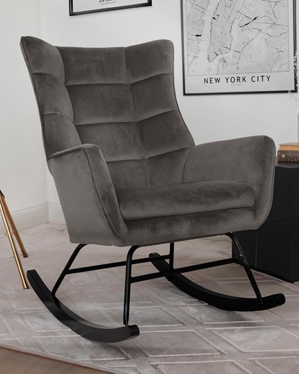 Schommelstoel Grijs – Novihome Arona Luxe Relaxstoel met Armleuningen en Fluwelen Kussen – Modern Design, FSC Hout, Metalen Frame, 180 kg Draagkracht – Perfect voor Woonkamer, Slaapkamer en Wellness
