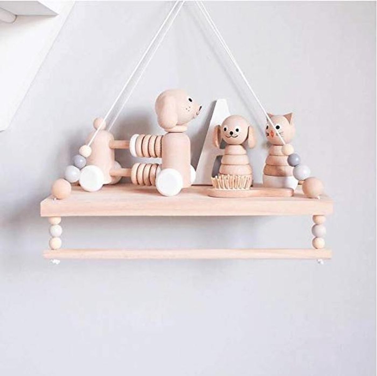Houten zwevende planken met kralen en handdoekbeugel voor wanddecoratie