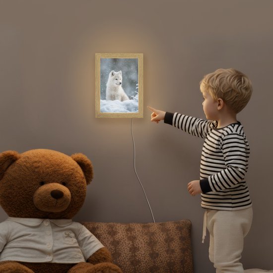 Nachtlampje 15x20 cm - Kinder lamp - Wolf - Pup - Sneeuw - Tafellamp kinderkamer - Slaapkamer lamp - Bedlamp kinderen - Kinderlampje stopcontact - Wandlamp babykamer - Nachtlampjes van Merkloos — afbeelding 5