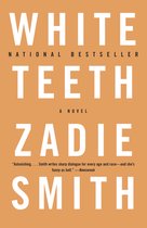 Livre "White Teeth" de Zadie Smith. National Bestseller. Avec des citations de Newsweek.
