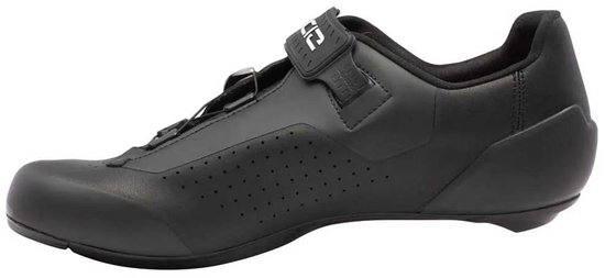 Zwarte Sidi raceschoen met gesp en perforaties.