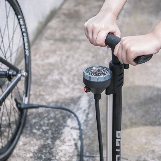 Draagbare fietspomp met industriële manometer en ontluchtingsknop - geschikt voor Presta, Schrader en Dunlop ventielen — afbeelding 5