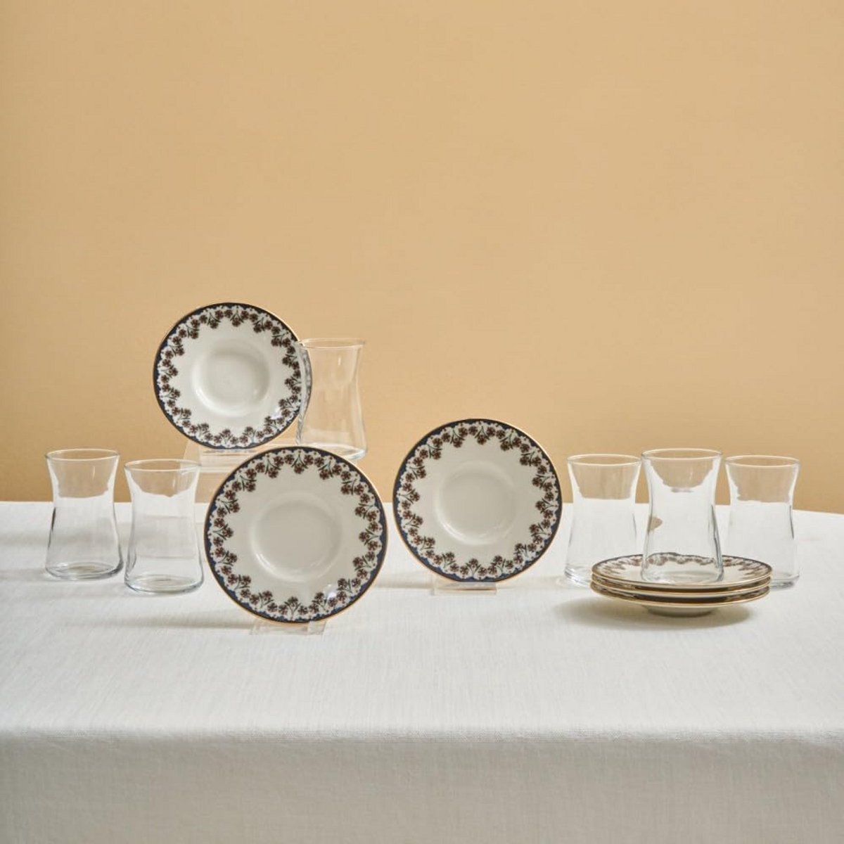 Set van 12 Turkse Thee Glazen met Bloemmotief en Blauwe Rand