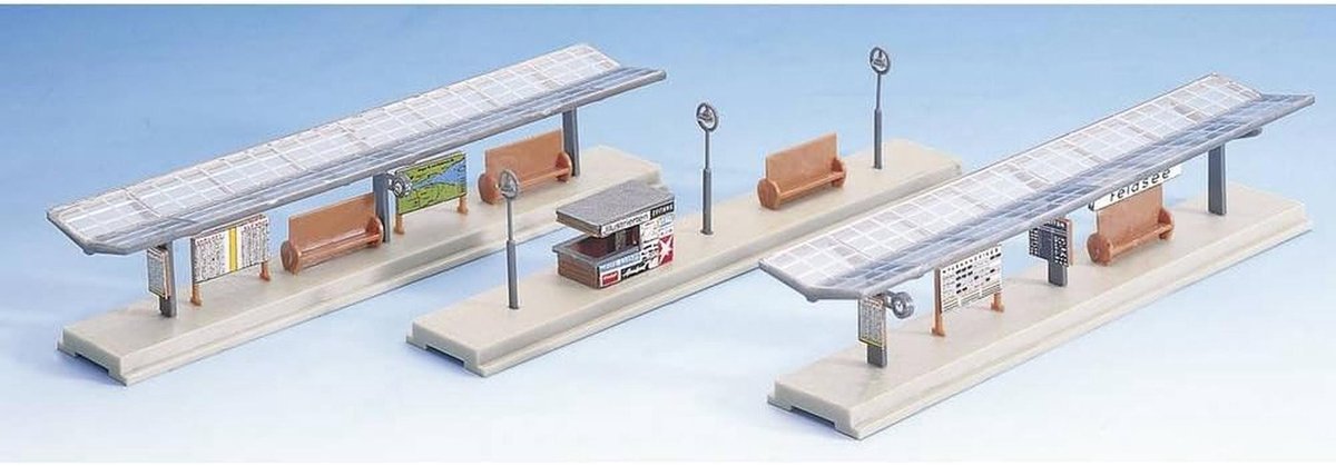 Open en overdekte perrons voor modelspelen