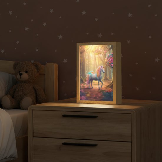 Nachtlampje 20x30 cm - Kinder lampje - Eenhoorn - Bos - Kleurrijk - Bloemen - Meiden - Tafellamp kinderkamer - Slaapkamer lamp - Bedlamp kinderen - Kinderlampje stopcontact - Wandlamp babykamer - Nachtlampjes van ApeldoornseZwaan — afbeelding 2