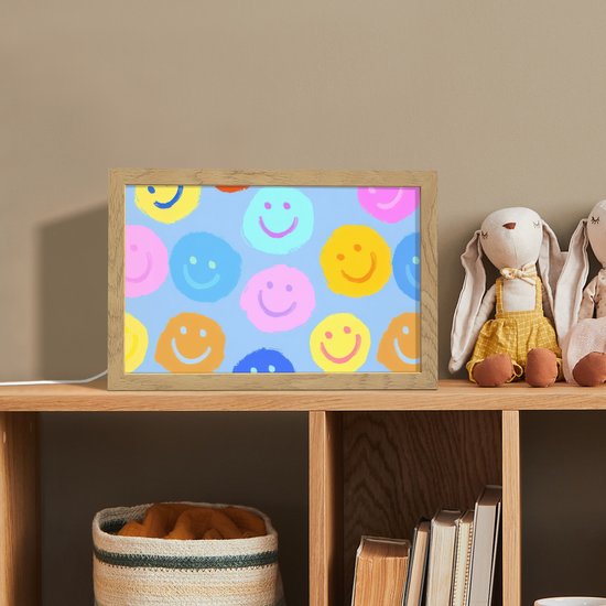 Nachtlampje 30x20 cm - Kinder lampje - Smileys - Kleurrijk - Grappig - Tafellamp kinderkamer - Slaapkamer lamp - Bedlamp kinderen - Kinderlampje stopcontact - Wandlamp babykamer - Nachtlampjes van CKvuldig — afbeelding 3