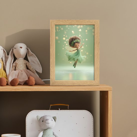 Nachtlampje 15x20 cm - Kinder lampje - Fee - Groen - Sprookje - Sterren - Tafellamp kinderkamer - Slaapkamer lamp - Bedlamp kinderen - Kinderlampje stopcontact - Wandlamp babykamer - Nachtlampjes van Merkloos — afbeelding 3