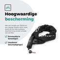 Zwart 130cm kettingslot met nylon hoes en twee sleutels.