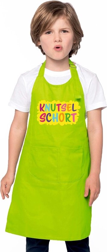 Tablier vert lime pour enfant avec le texte "Knutselschort" en couleurs vives et une poche avant.