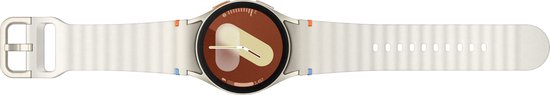 Crèmekleurige smartwatch met wit bandje, plat weergegeven.