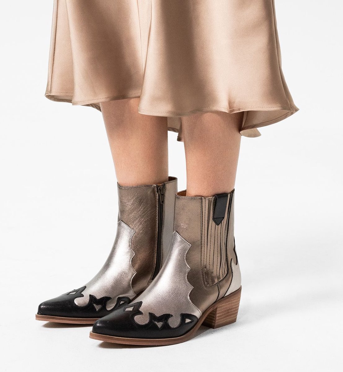 Manfield - Dames - Zwarte metallic cowboy laarzen - Maat 36