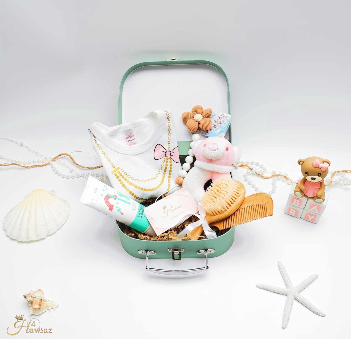 Goedkoopste Kraamcadeau 7 stuks Roze - Hawsaz.nl kraamcadeaus - Babygeschenkset - Babyverzorging - Rammelaar - Bijtring - Kam en borstel - Baby koffertje - Gepersonaliseerde cadeaus - Speenkoord - Baby verzorging - Genderneutraal cadeau - Babyset - Babyshower