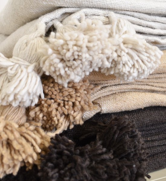 Couverture - couverture à pompons marron - Idéale comme couvre-lit pour votre lit ou couverture pour le canapé - 150 x 200cm - Plaid salon et chambre