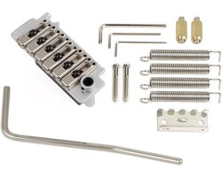 Wilkinson WVS50IIK/CS Tremolo avec finition Chrome satinée