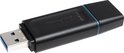 Zwarte Kingston 64GB USB stick met blauwe accenten, op witte achtergrond.