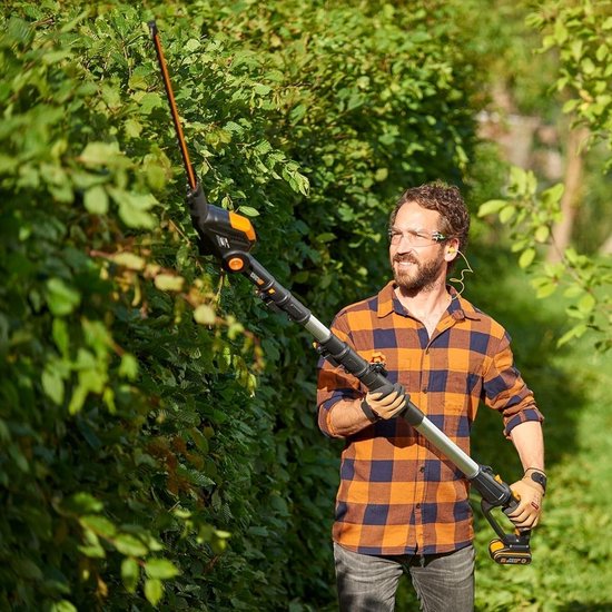 Telescopische Snoeischaar - Mini Kettingzaag - Heggenschaar - Takkenschaar - Takkenzaag - Elektrische Snoeizaag met Accu - Zwart met Oranje — afbeelding 2