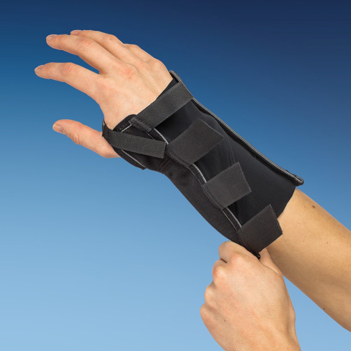 Mediroyal - Ventus Polsbrace - Maat (polsomtrek): XL: 20-22 cm, Kant: Rechts, Uitvoering: Standaard