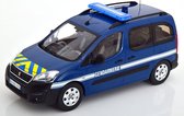 Het 1:18 Diecast-model van de Peugeot Partner Gendarmerie van 2018. De fabrikant van het schaalmodel is Norev. Dit model is alleen online verkrijgbaar